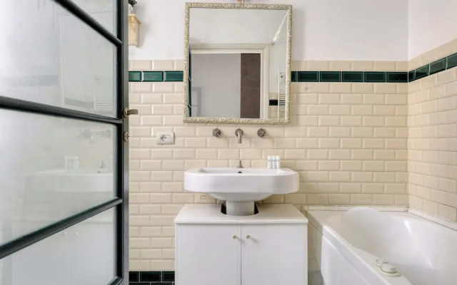 JOIVY Bright 1BR flat near Mudec Museum