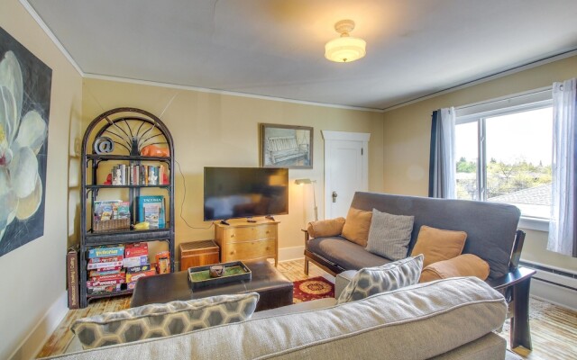 Goddess House on 6th