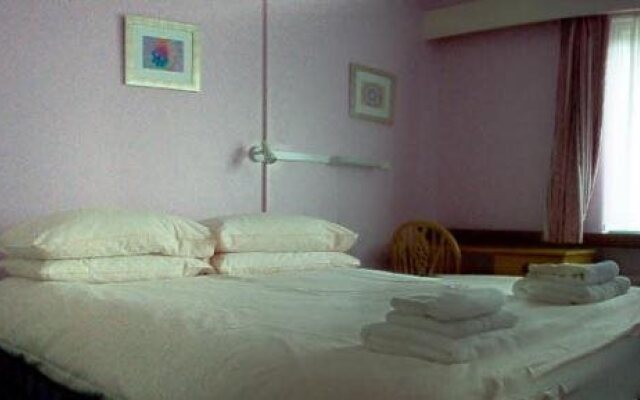 Tekels Park Guest House