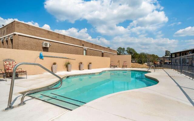 Suburban Extended Stay Hotel