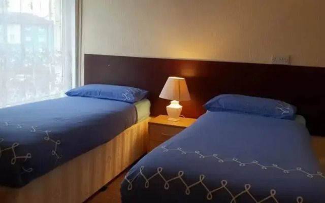 Sinatras Hotel