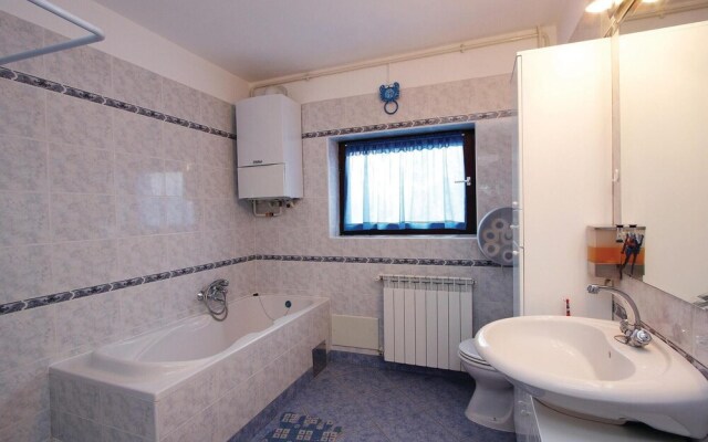 Beautiful Home in Pula With Wifi and 2 Bedrooms