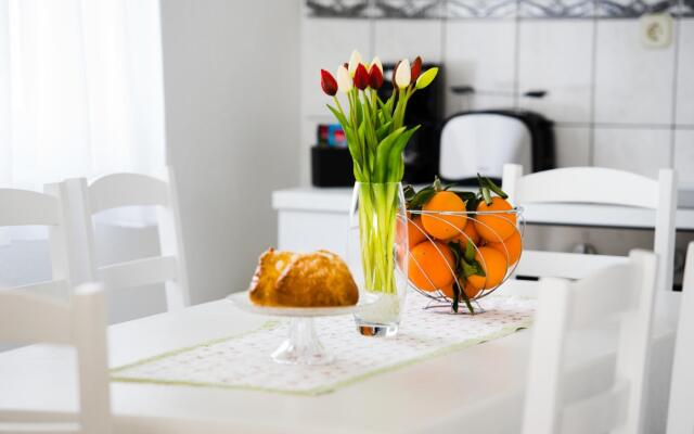 MARISKA - with swimming pool - A1(6+2)