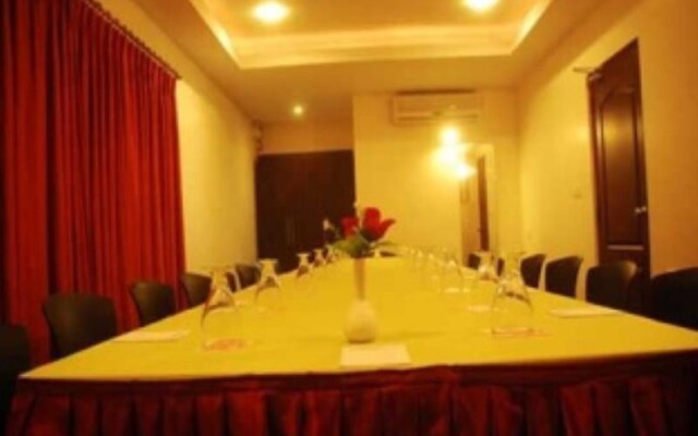 Hotel Abirami Residency