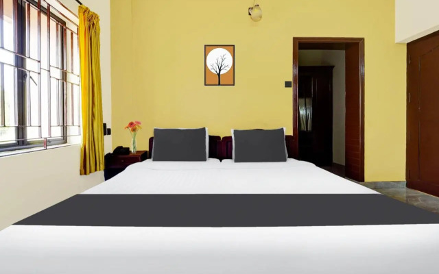 OYO Flagship 75052 Kuku Residency