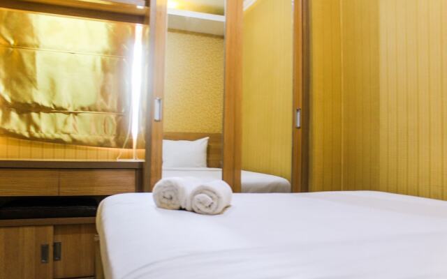 Comfortable and Fully Furnished 1BR Green Pramuka Apartment