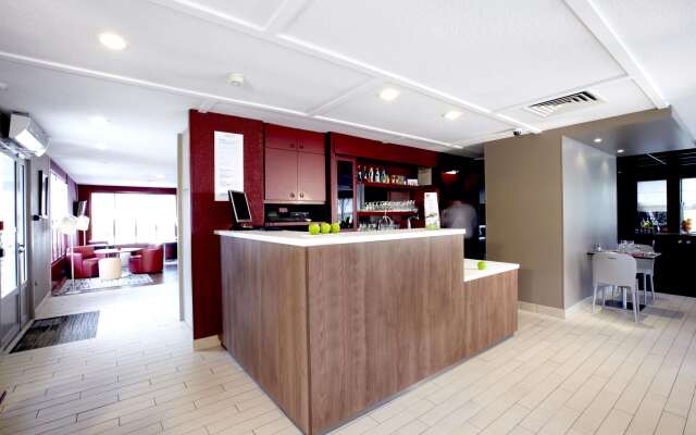 Hotel Campanile Grenoble Nord - Saint Egrève