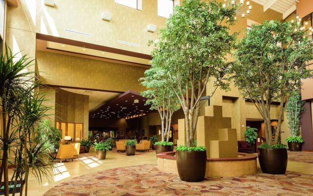 Embassy Suites Minneapolis - North