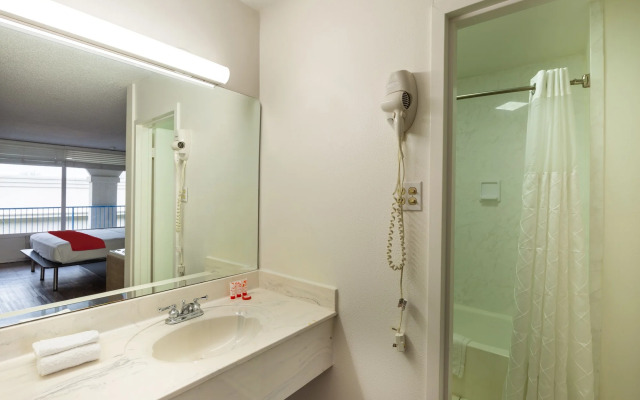 OYO Hotel Baton Rouge - Mead Rd Louisiana
