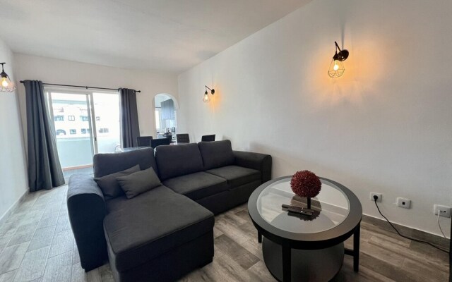 Albufeira Central 10 by Homing