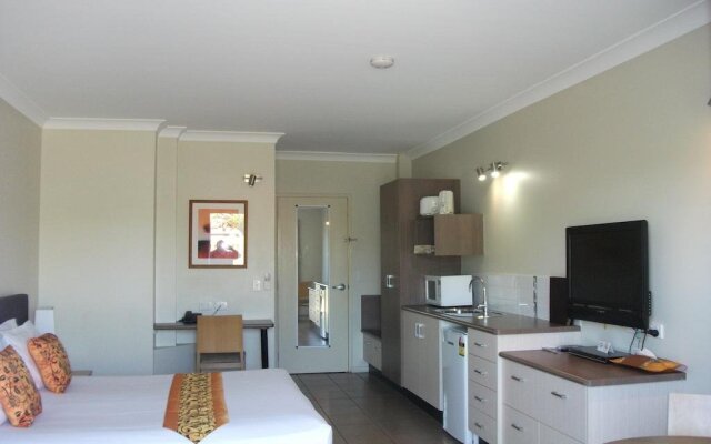 Spinifex Motel & Serviced Apartments