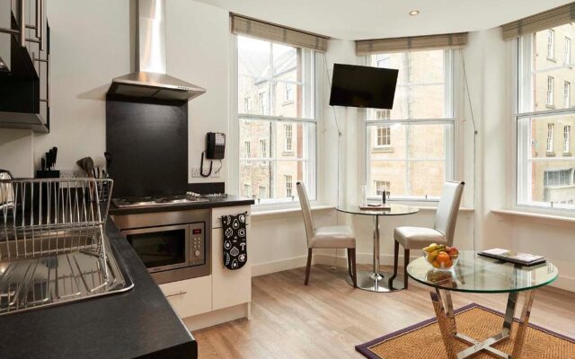 Braid Apartments by Mansley