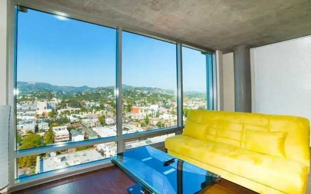 Hollywood DiCaprio Apartment