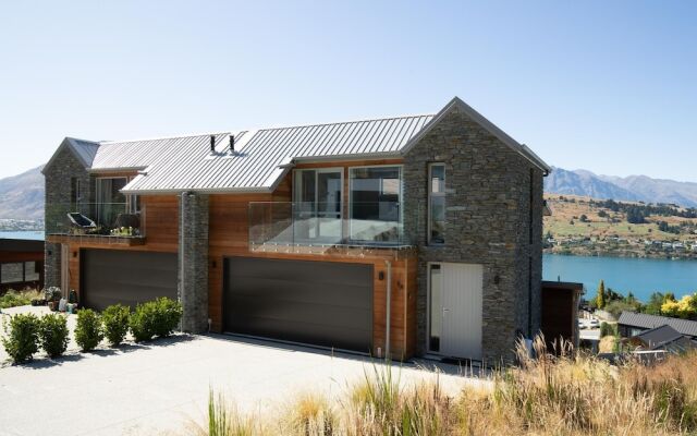Alpine Retreat - Panoramic Views