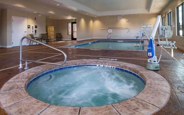 Hampton Inn & Suites Page - Lake Powell