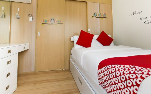 OYO 467 Trees Residences