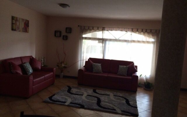 Ailanto San Jose B&B