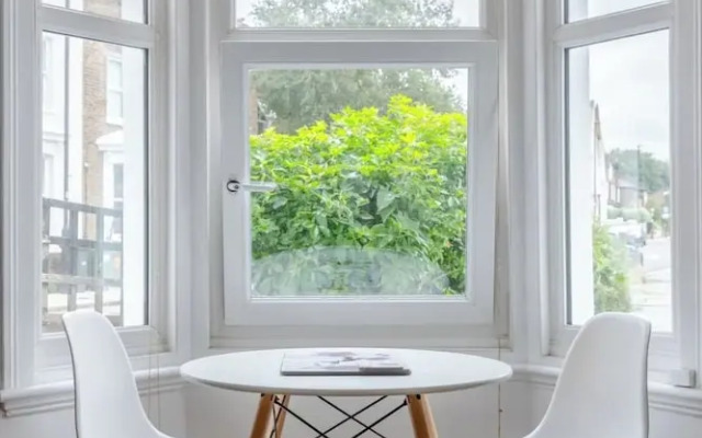 Tasteful & Homely 1BD Flat - Brixton