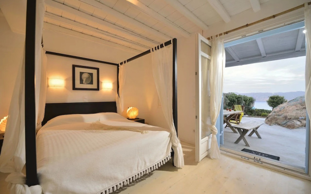 Villa Princess 5 4Bed with Small Tub Panormos Beach
