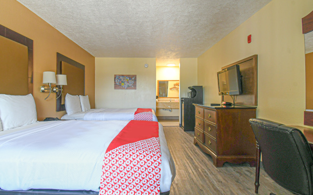 OYO Hotel Shenandoah Woodlands Mall