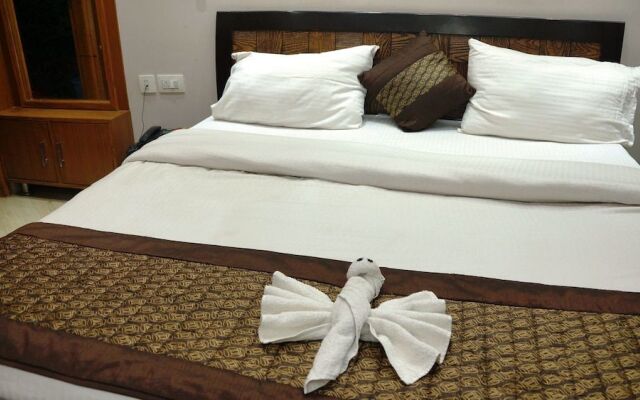 Maxfort Hospital Apartment