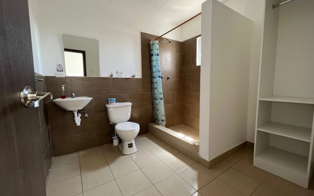 Mare S&M Hostal
