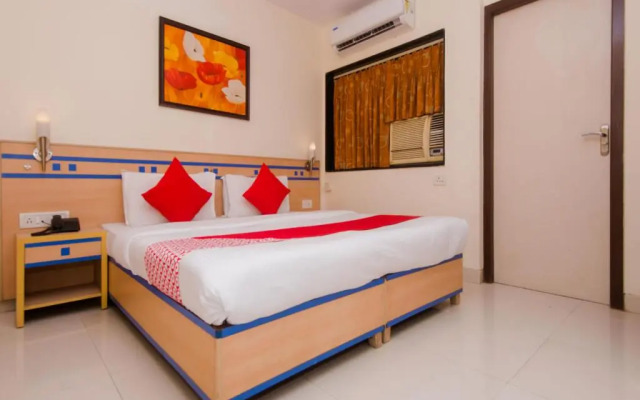 Blue Sapphires By OYO Rooms