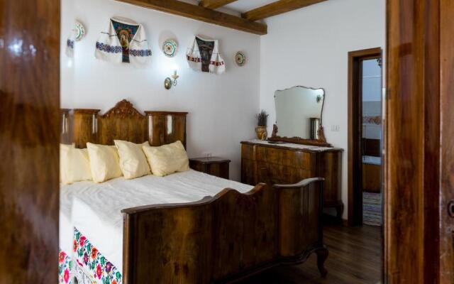Pensiunea Casa Traditiilor