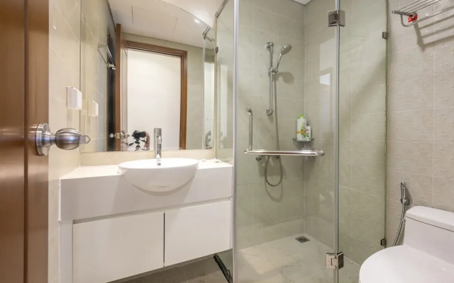 Landmark Apartment in Vinhomes Central Park