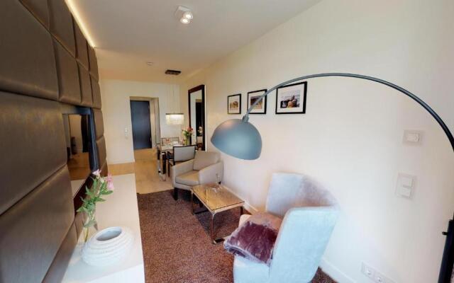 White Pearl Apartment 1.14