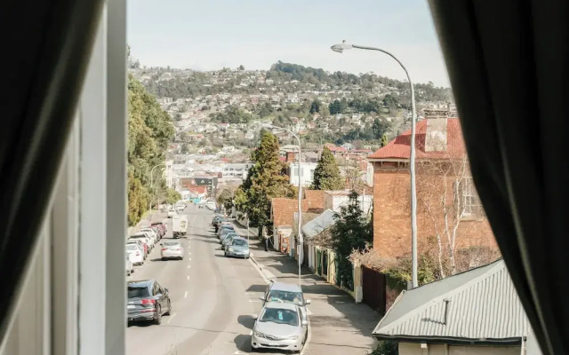 Waratah on York