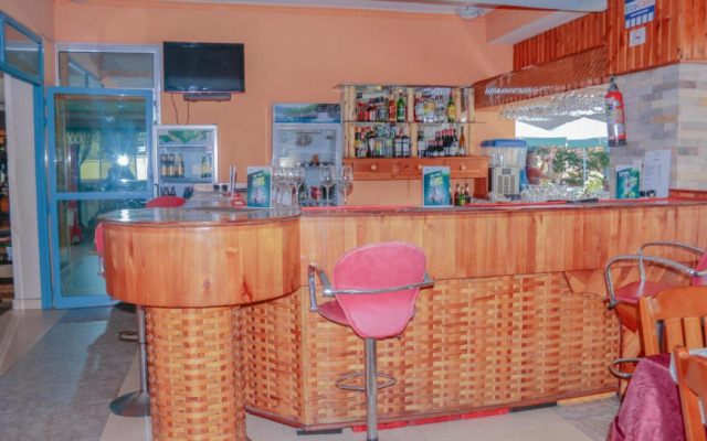 City Hill Hotel