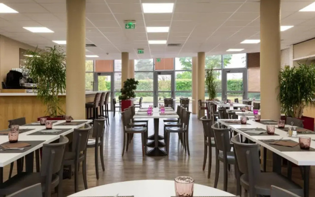Comfort Hotel Aeroport Lyon St Exupery