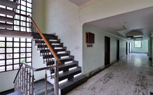 Jyoti Hotel & Restaurant