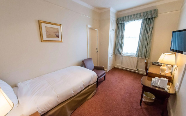 Clifton Hotel