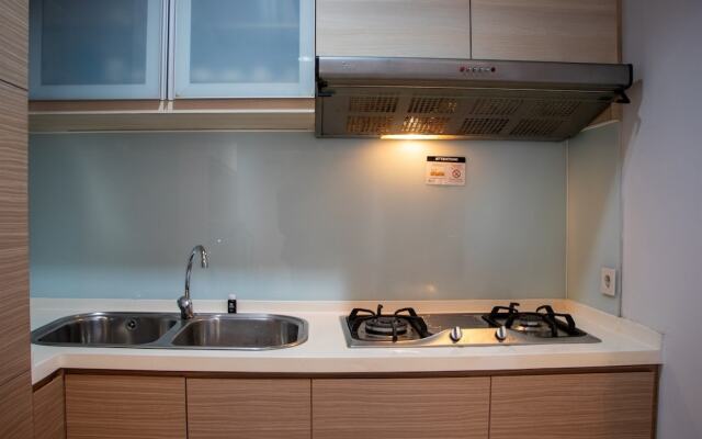 Nice And Homey 2Br Apartment At Capitol Park Residence