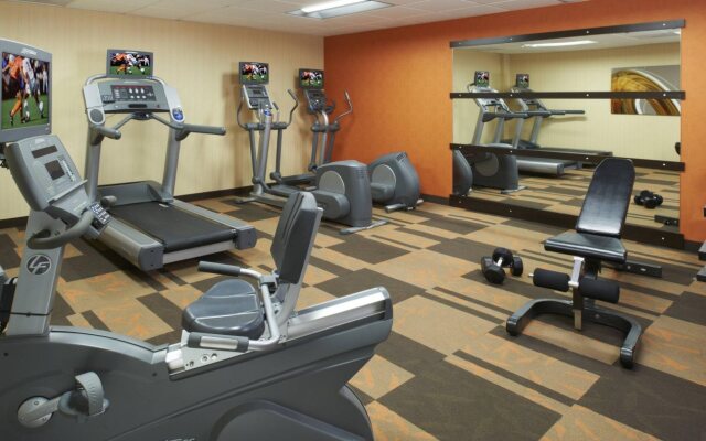 Courtyard by Marriott Detroit Warren