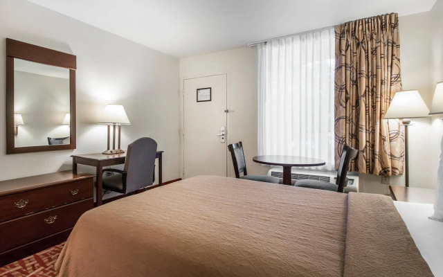 Quality Inn At Town Center