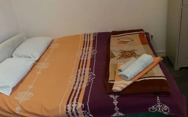 Guesthouse Burla - Hostel