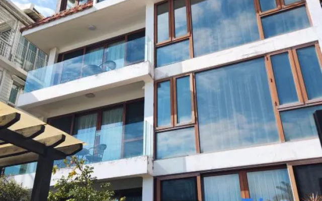 Shenzhen Jiaochangwei Yishe Boutique Hotel