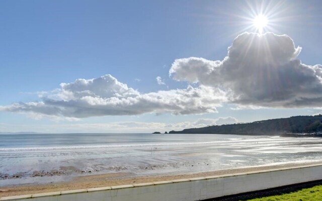 Spacious Apartment in Saundersfoot With Terrace