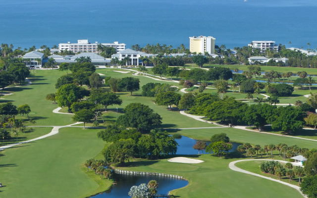Naples Beach Club, a Four Seasons Resort