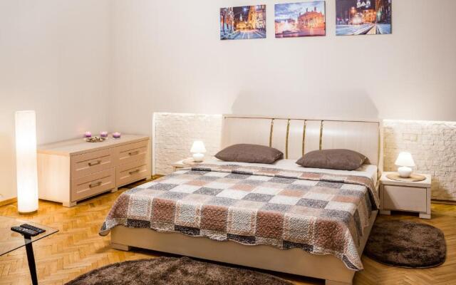 OnLviv Apartments Teatralna 23