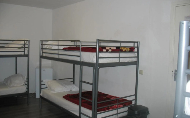 Guest House Amsterdam - Hostel
