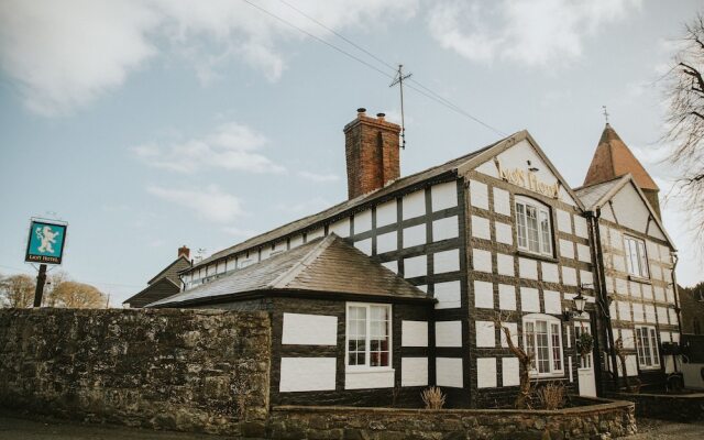 The Lion Hotel