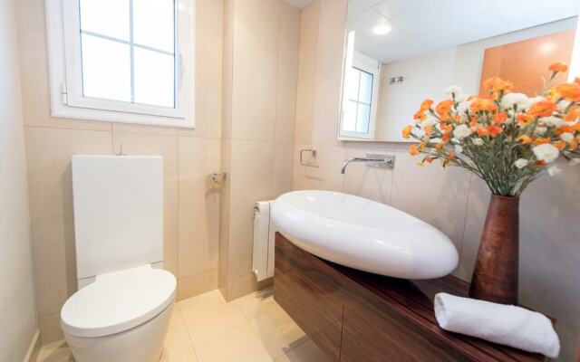 HomeHolidaysRentals Royal