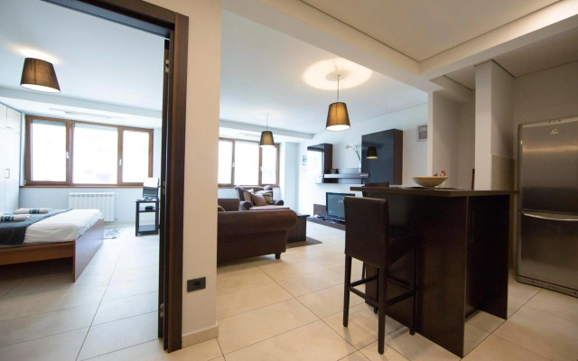 Ahoy Luxury Apartment