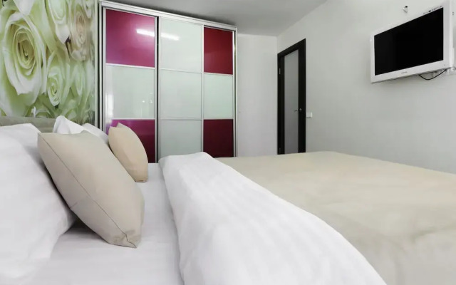 PaulMarie Apartments on Chkalova