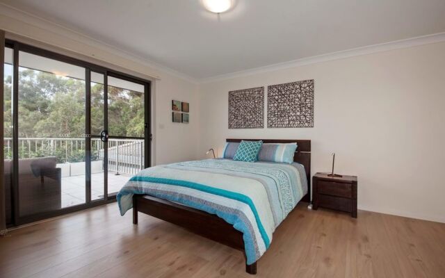 Lagoons Estate, 22 Coventry Place