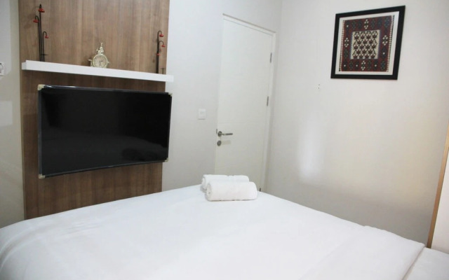 Comfortable The Springlake Summarecon Apartment